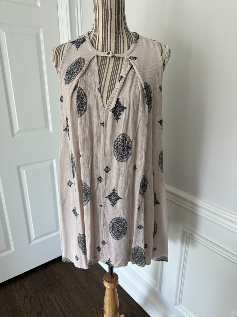 Free People Boho Medallion Print Swing Dress Tunic Pink Gray Size L